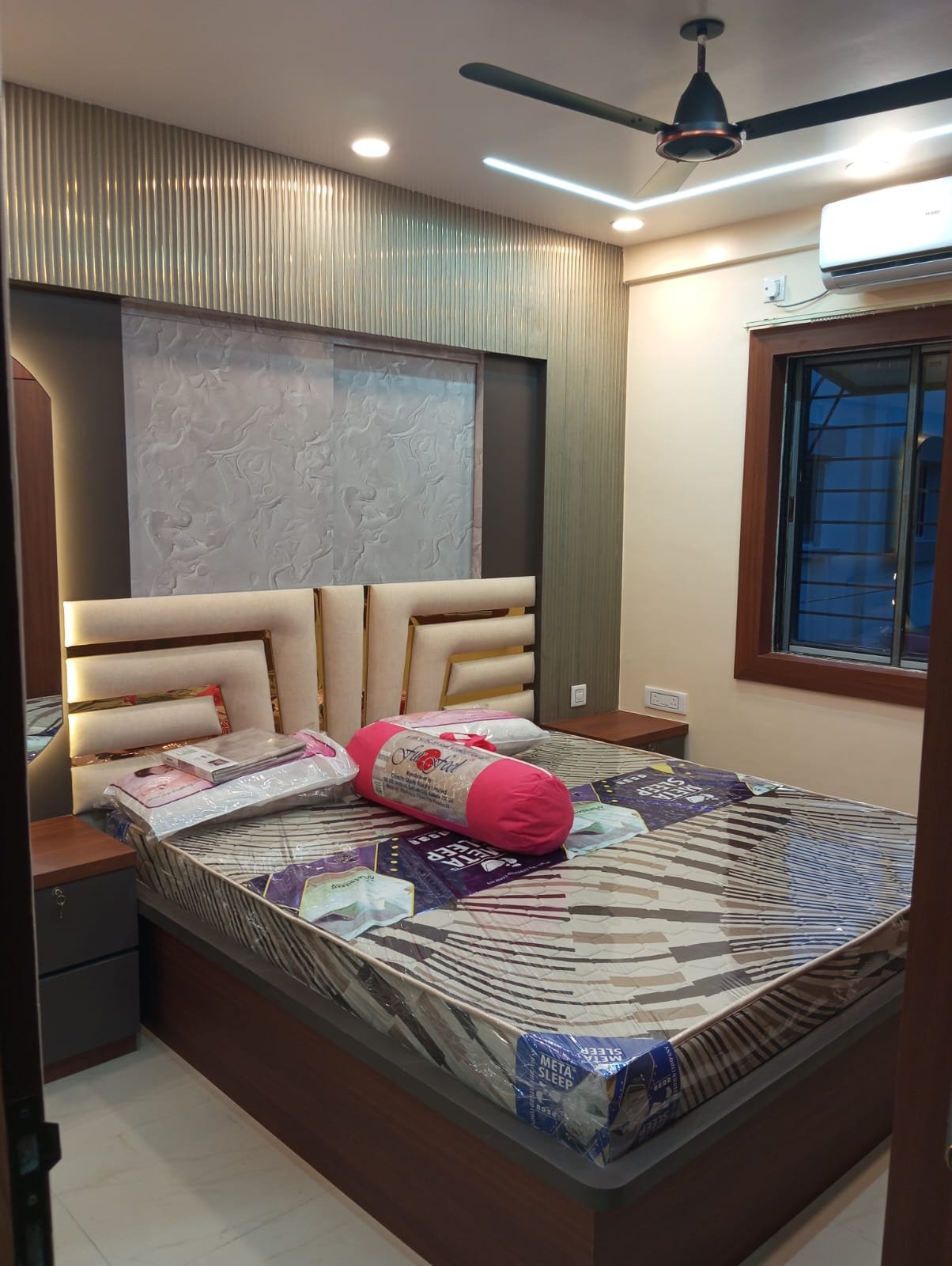 Modern home interior design project by ClassiDecor in Kolkata